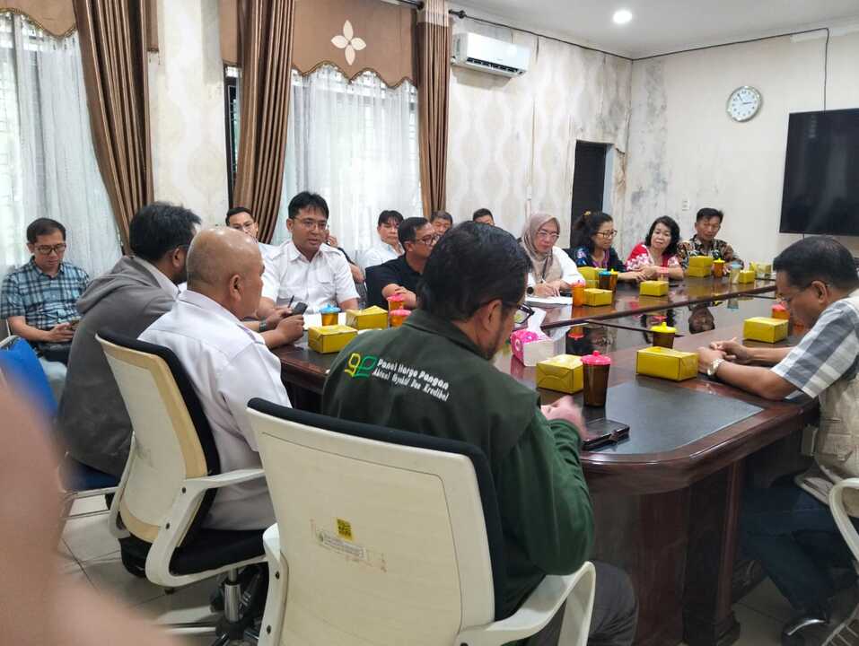Kegiatan Focus Group Discussion (FGD) bertajuk “Penguatan Akses Jagung untuk Stabilisasi Harga Jagung dan Telur serta Pertumbuhan Ekonomi Sumut.(ist)