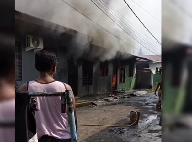 Api bakar rumah kontrakan.(ist)