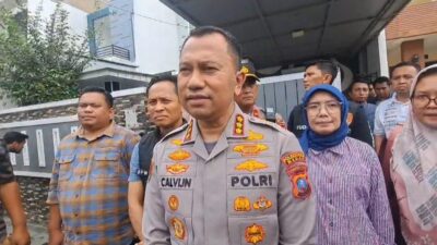 Kapolrestabes Medan, Kombes Jean Calvijn Simanjuntak saat menjelaskan pra rekontruksi kasus siswi SD diduga bunuh ibu kandung di Medan.
