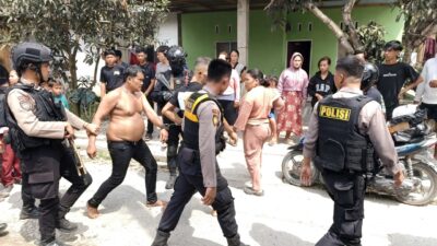 Polisi giring para terduga narkoba.(humas)
